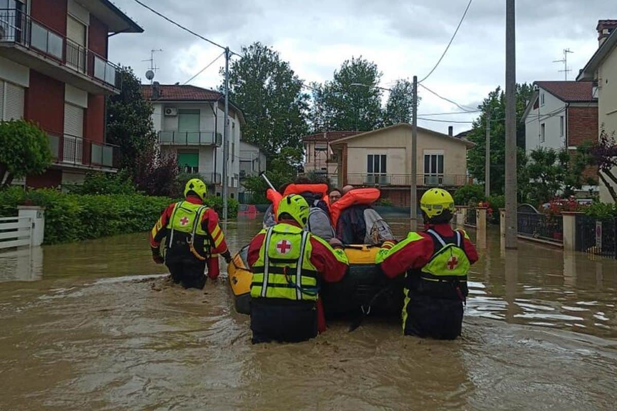 Croce Rossa alluvione Emilia Romagna come aiutare raccolta fondi donazioni donazioni