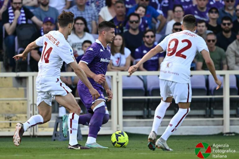 La Fiorentina rimonta la Roma e vince al fotofinish
