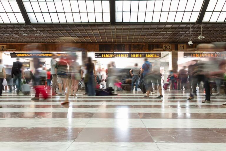 A Firenze più controlli della polizia municipale in piazza Stazione