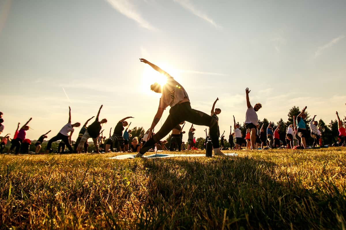 Yoga aperto parco