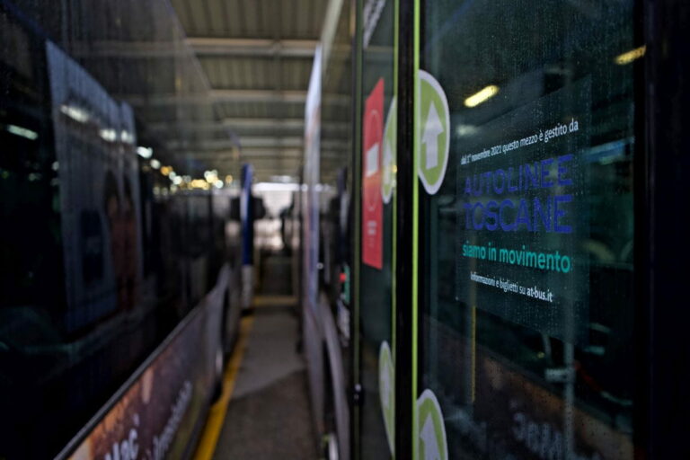 Aumenti per i biglietti del bus a Firenze (e in Toscana) dal 1° agosto 2023