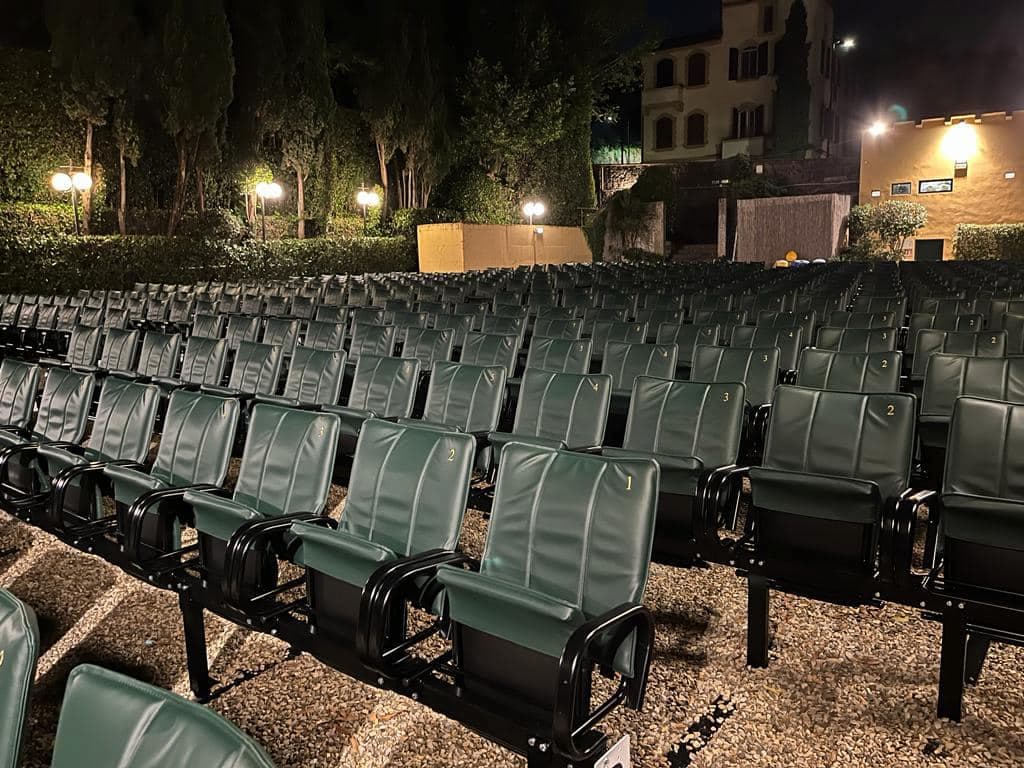 Cinema Chiardiluna nuove poltrone