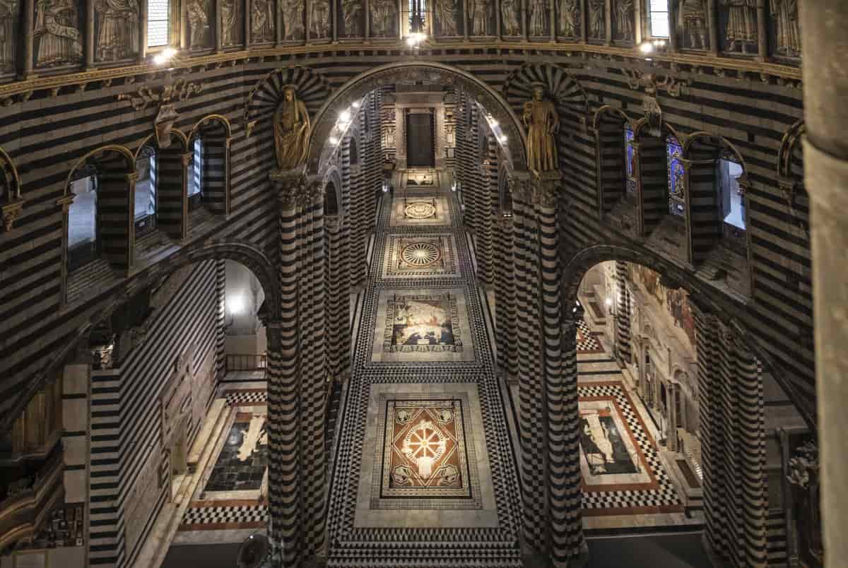 Eventi in Toscana nel weekend del 29 e 30 luglio 2023: la scopertura del pavimento del Duomo di Siena