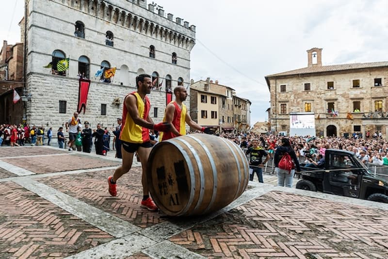 Bravio Botti Montepulciano cosa fare Toscana agosto