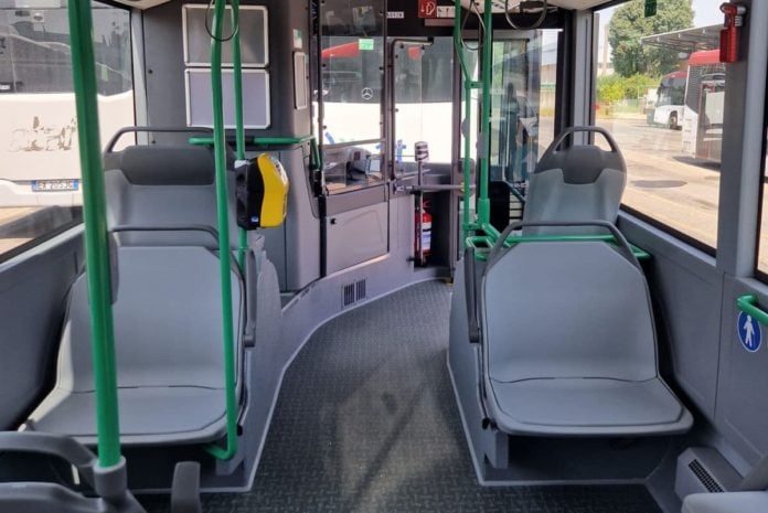 Interno autobus