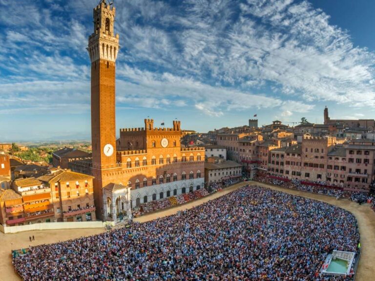 Palio di Siena 2023 in diretta tv: dove vederlo oggi e l’orario