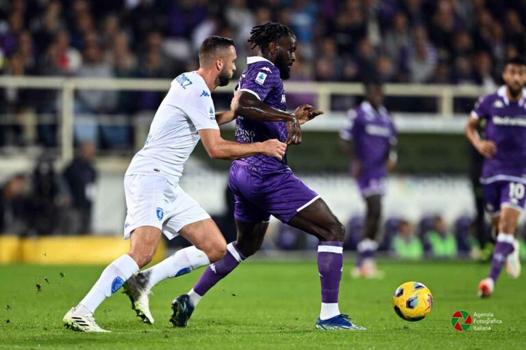 Con un rigore la Fiorentina batte ancora il Cukaricki e conquista la vetta del girone di Conference