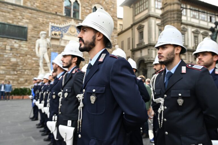 Firenze vara il nuovo piano sicurezza: più vigili e telecamere