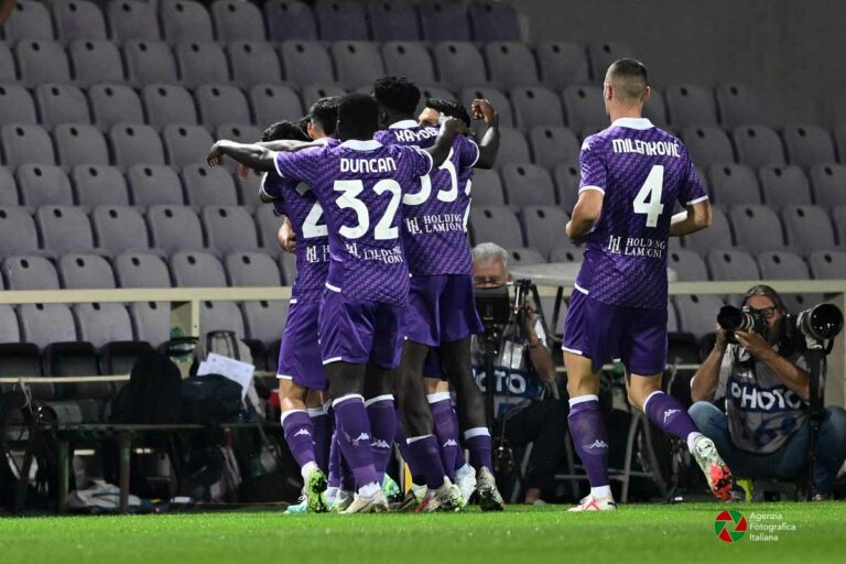 La Fiorentina gioca in Conference League col dubbio in attacco
