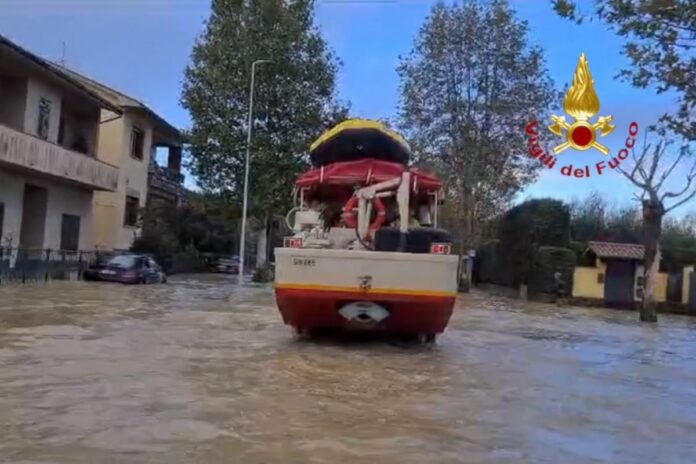 raccolta fondi alluvione toscana come aiutare Campi Bisenzio