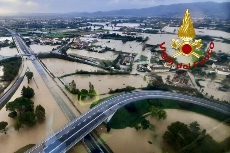 Alluvione in Toscana: morti, paura e distruzione