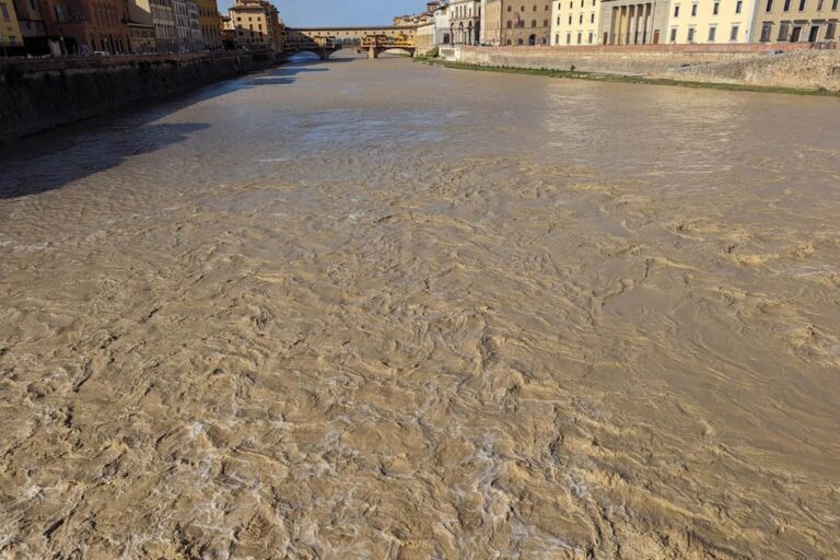 Maltempo, situazione e livello dell’Arno: passata la piena