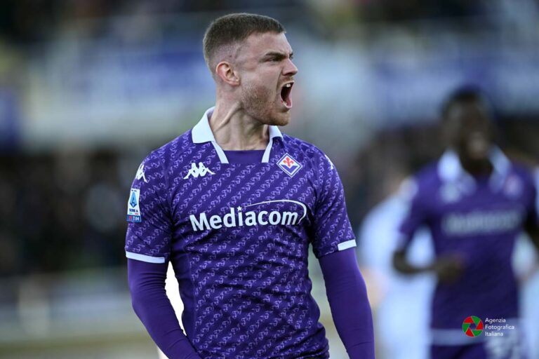 La Fiorentina domina la Salernitana e sale al quinto posto – FOTO