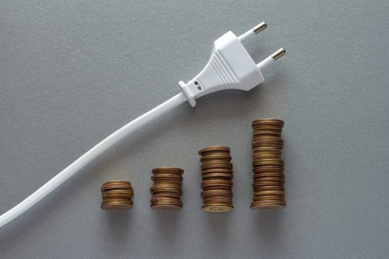 Quando finisce il mercato tutelato di luce e gas e cosa succede