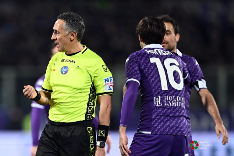 All’ora di pranzo la Fiorentina cerca la vittoria contro il Frosinone