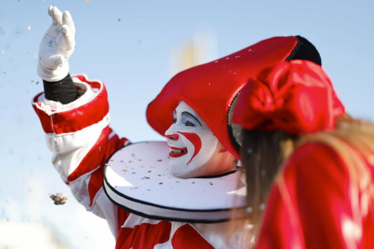 Corso del giovedì grasso al Carnevale di Viareggio: orari e concerti
