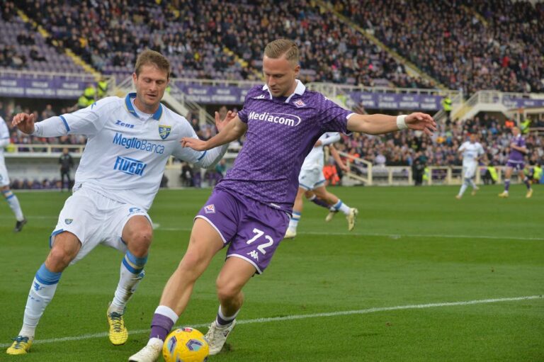 Manita viola al Frosinone