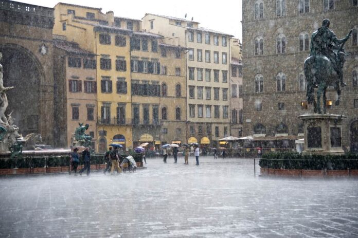 Pioggia Firenze allerta meteo maltempo