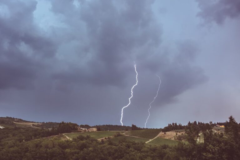 Addio caldo anomalo: in Toscana tornano piogge, freddo e neve