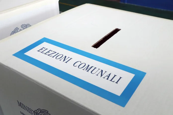 Elezioni comunali urna elettorale