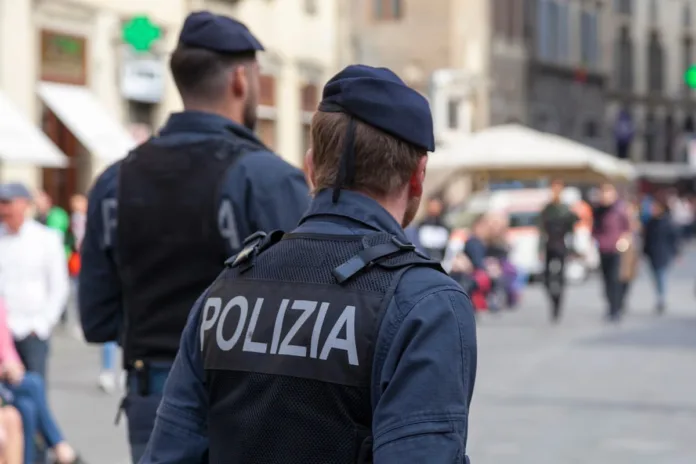 Polizia aggressione via Palazzuolo Firenze