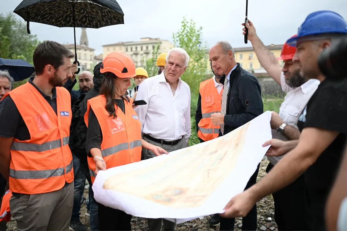 Sopralluogo piazza Poggi Funaro Giani