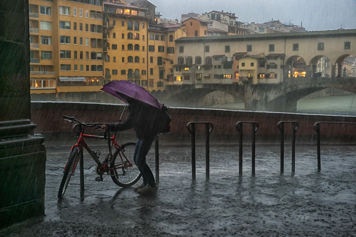 Maltempo pioggia Firenze Toscana allerta meteo