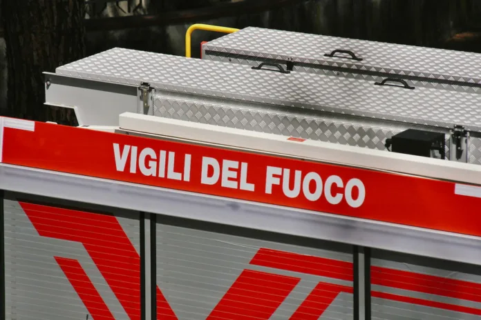 Vigili del fuoco liceo da vinci firenze cosa è successo