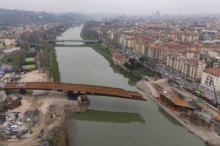 Nuovo ponte sull’Arno tra Bellariva e il Parco dell’Anconella: sarà intitolato alle sorelle Nencioni