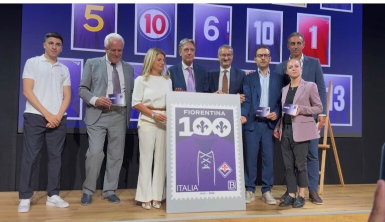 Francobollo della Fiorentina per i 100 anni del club viola