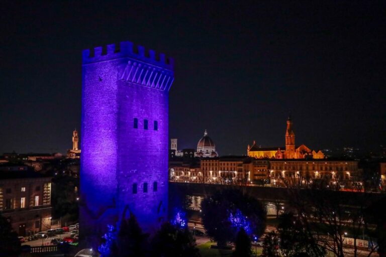 Centenario Fiorentina, Firenze si illumina di viola il 28 e 29
