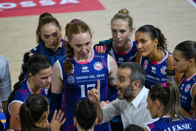 Savino Del Bene Volley: esordio combattuto, ma Chieri vince al tie-break